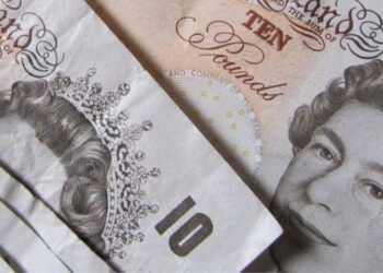 Ahead of US inflation, pound heads for highest monthly rise of 2024