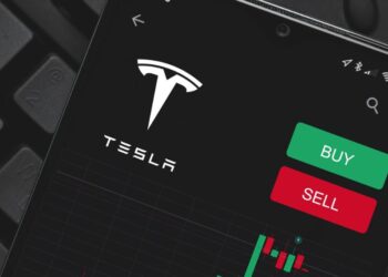 Barclays is still hesitant to buy Tesla shares. Here’s why