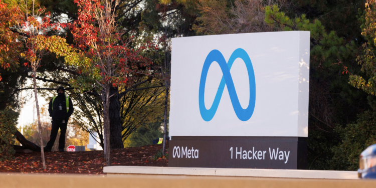 Australia should require Meta to pay for news, according to a News Corporation CEO