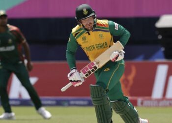 At the T20 World Cup, Bangladesh holds South Africa to a score of 113-6