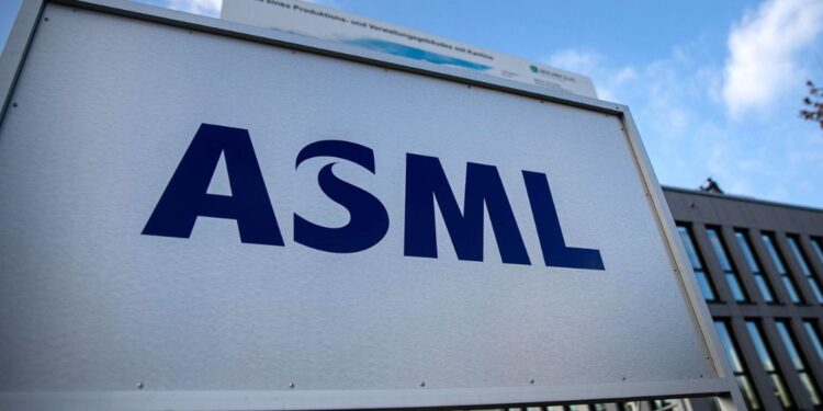 The former CEO of ASML predicts that the US-China semiconductor war will go on