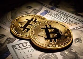 Bitcoin Falls 28%, Institutions Move to Buy the Dip