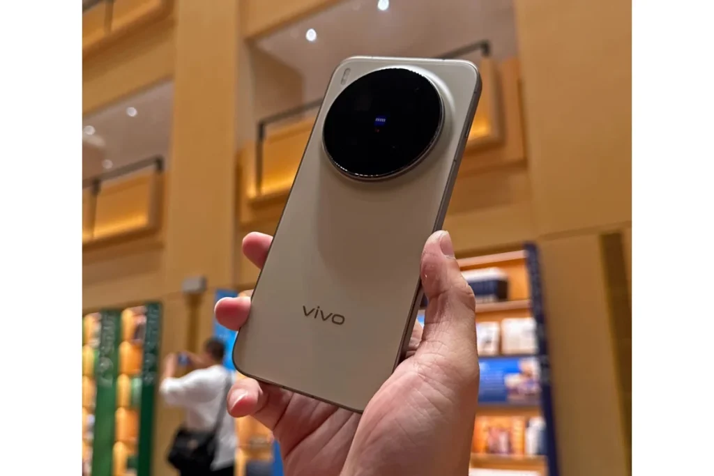 Vivo X300 Pro lineup in four colorways showing large Zeiss-branded camera ring design
